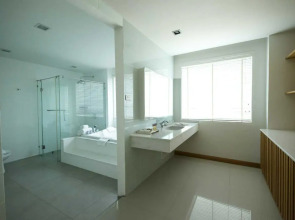 Welcome World Beachfront Resort