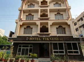 OYO Flagship 31125 Hotel Viknesh
