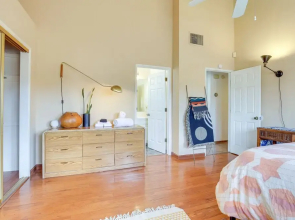 Yucca Valley Escape w/ Backyard & Mountain Views!