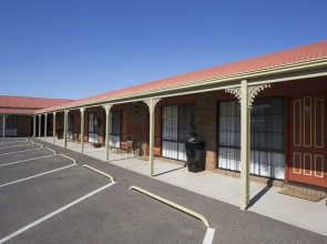 Country City Motor Inn