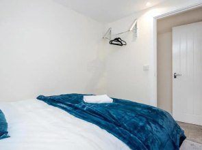Bedford Hospitalsouth Wing4 Guests3 Bedswifi