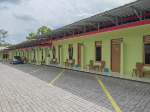 RedDoorz near Kampus UMP Purwokerto