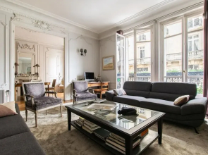 Splendid 5BR Family Apartment - Trocadero