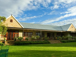 Olive Hill Country Lodge