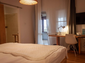 Elma Guesthouse