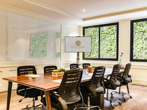 Feliz Hotel Boracay Managed by Enderun Hotels