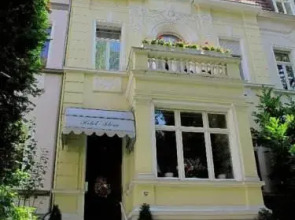 Hotel Villa Flora