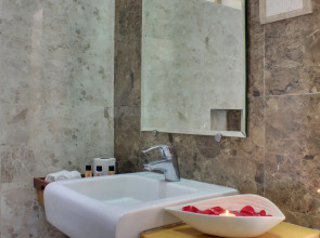 Longuinhos Beach Resort