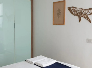 Simply Comfy Apartment by Patsamon