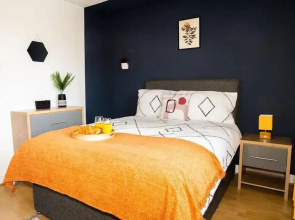 Lovely 2bedroom Home in Haydock With Free Parking