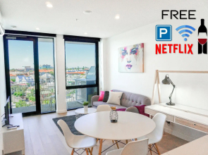 Luxury Central Apartment