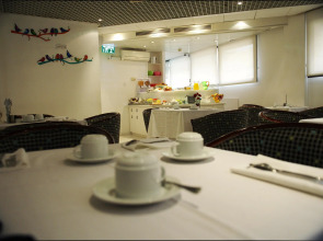 Best Western Regency Suites