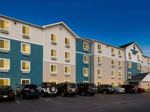 WoodSpring Suites Evansville East