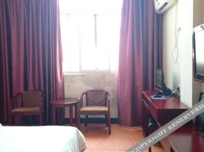 Yunqi Light Residence Hotel (Guangfeng Yuetu Plaza Branch)