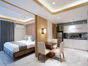 One Euphoria Luxe Hotel