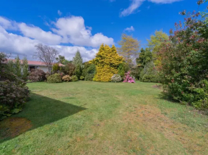 Rustlein Cottage - Te Anau Holiday Home