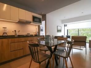 w Marvelous 1BR w Balcony in San Isidro