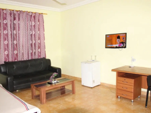 Gorsben Royal Lodge Hotel