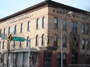 Hotel Wayne