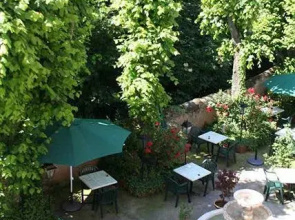 Logis La Caleche
