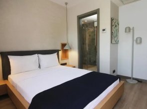 Mellow Blue Hotel