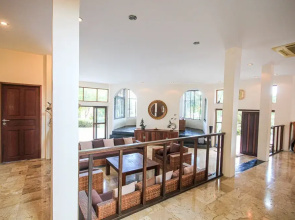 5 BR Pool Villa Close to Beach  CV5