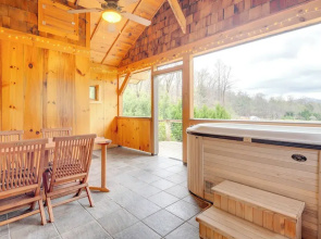 Sawyers Cabin w/ Hot Tub in Blue Ridge Mtns!