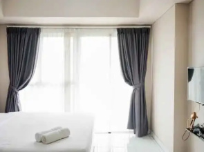 Comfy Minimalist Studio Casa de Parco Apartment By Travelio