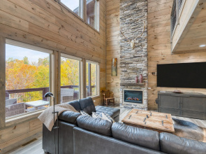Rambling Ridge Lodge Endless Amenities Fun Indoor Pool Hot Tub A Arcade Game Room