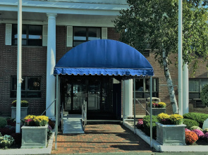 Lakeside Inn