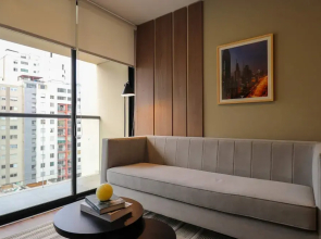 w Majestic 2BR w Comfy Balcony Near Kennedy Park