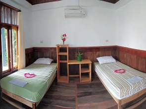 New Raya - Nias Beach Bungalows