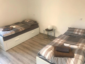 3. 5 min to HANNOVER MESSE FAIR GROUND PRETTY 2 ROOM APARTMENT
