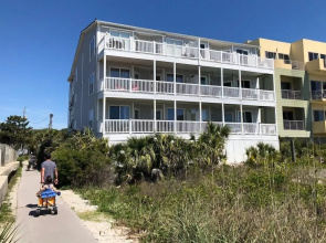 Seaside Villa 101 on Folly Beach