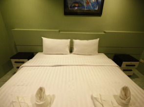 Surachet at 257 Boutique House