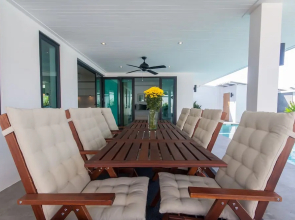 Seaview Pool Villa 3BR - Monkey Villa