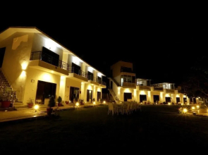 Ezzenza Mahayana Resort & Spa