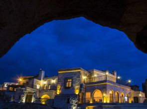 Caldera Hotel