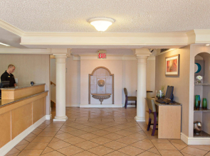 La Quinta Inn by Wyndham Costa Mesa / Newport Beach