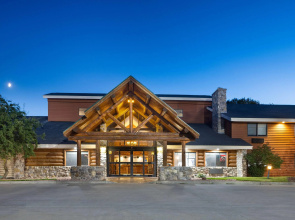AmericInn by Wyndham Chamberlain - Conference Center