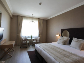 WOW Airport Hotel