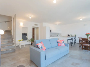 Dream Lake Apartments