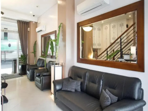 Collection O Avitel Hotel near Osmena Highway, PNR Pasay Station, Metro Manila