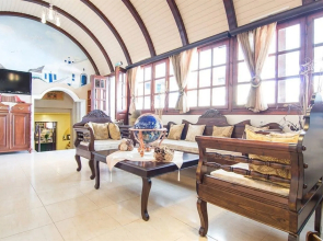 Smaragdi Hotel