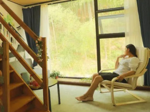 Blooming Lotus. Countryside villa.Yixing