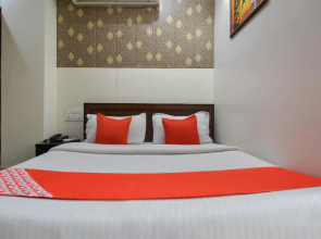 OYO 48542 Hotel Capital