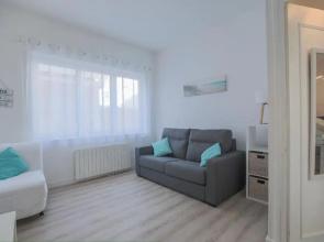 studio marine 100m plage