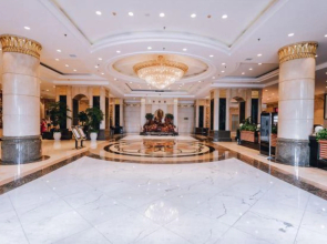 Huayue Hotel