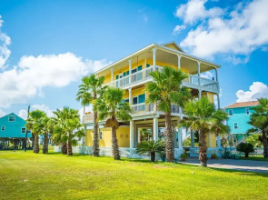 Serenity By the Sea - Great Views in Treasure Isla
