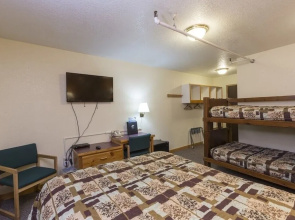 Hibernation House 113 1 Bedroom Hotel Room